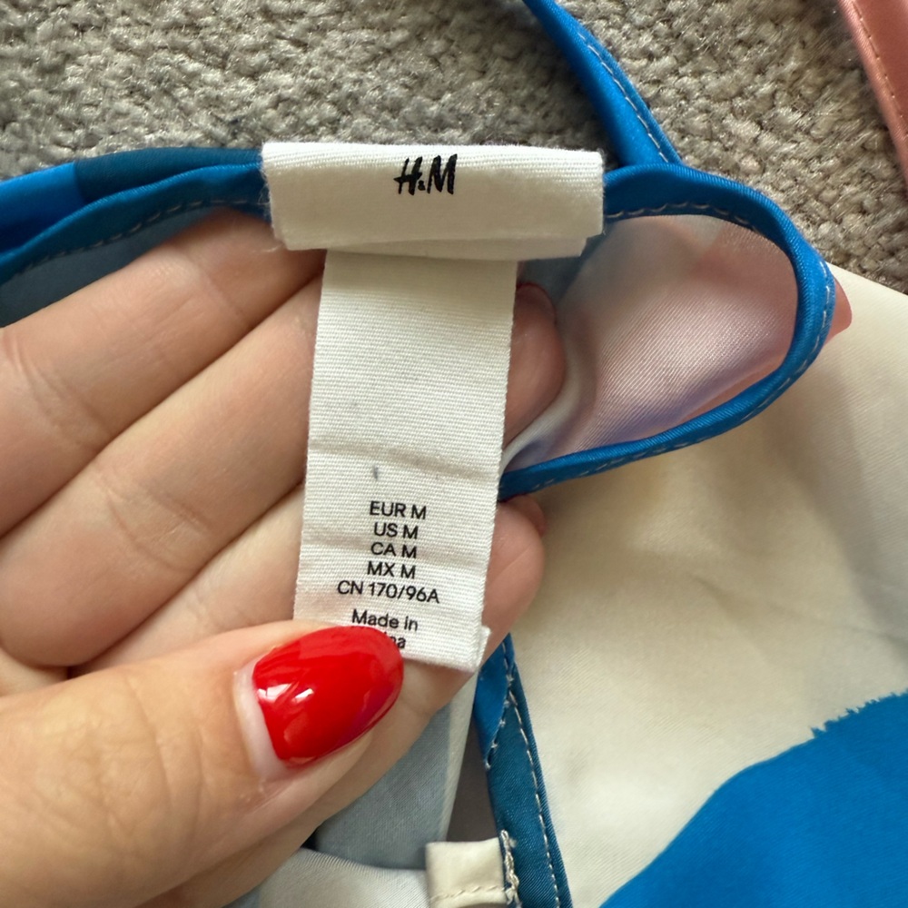 H&M Dress - Picture 2 of 2